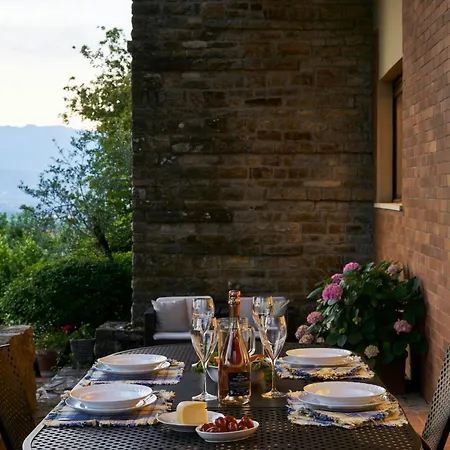 Frank Lloyd Wright-inspired In Tuscany * Pergine Valdarno