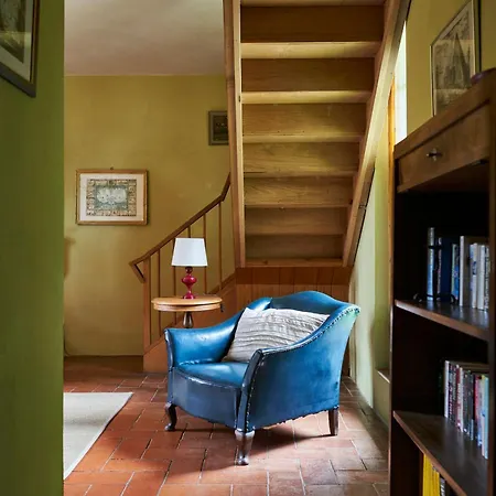Frank Lloyd Wright-inspired In Tuscany * Pergine Valdarno